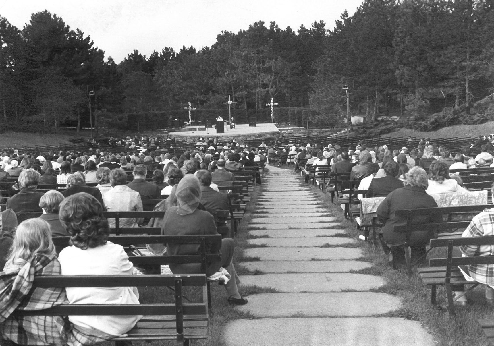 Velykų pamaldos Pionierių parke